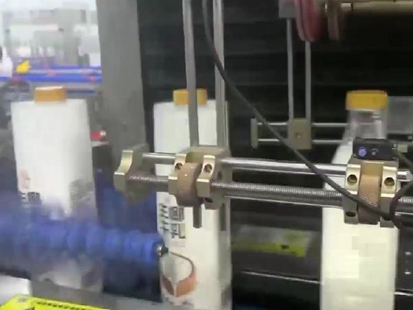 1.25生椰牛乳生產(chǎn)中